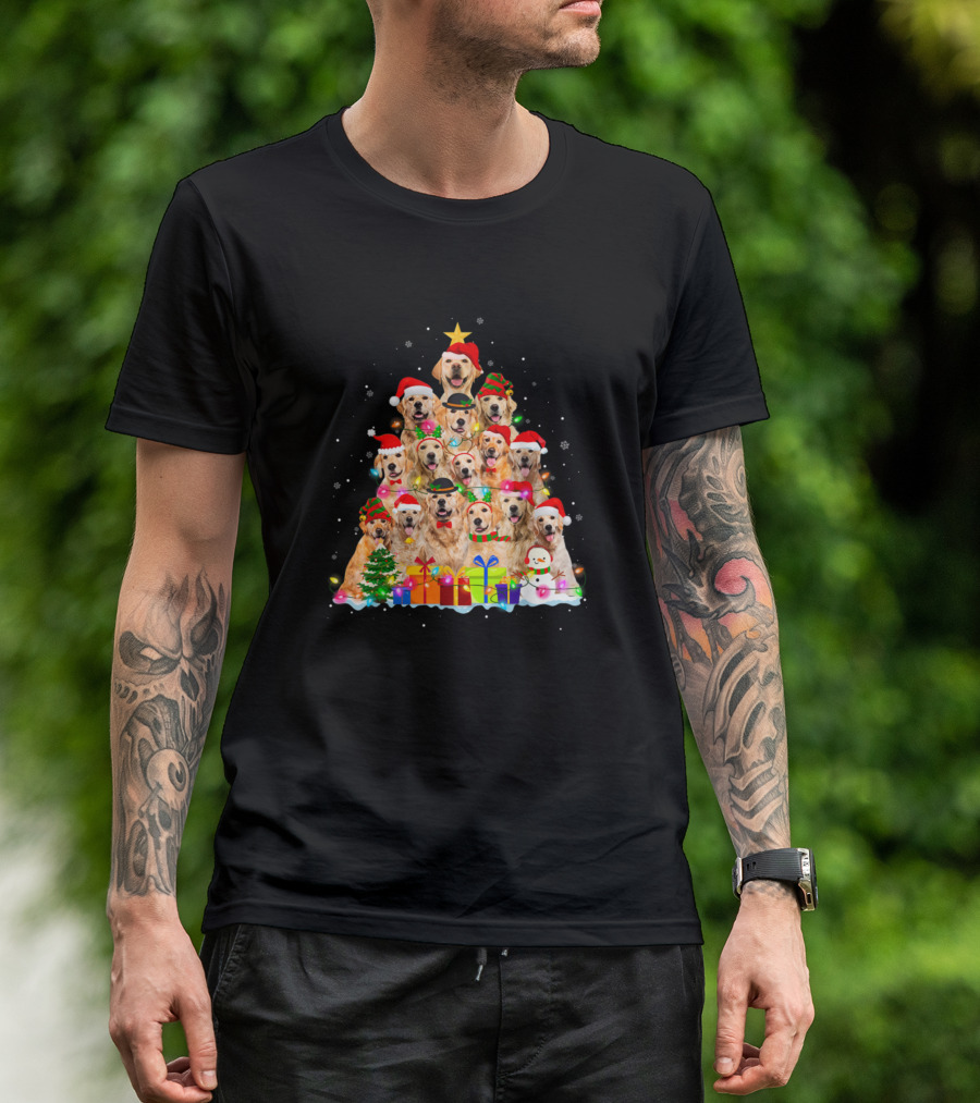 Golden Retrievers Christmas Tree With Santa Hats And Snowflakes T-Shirt