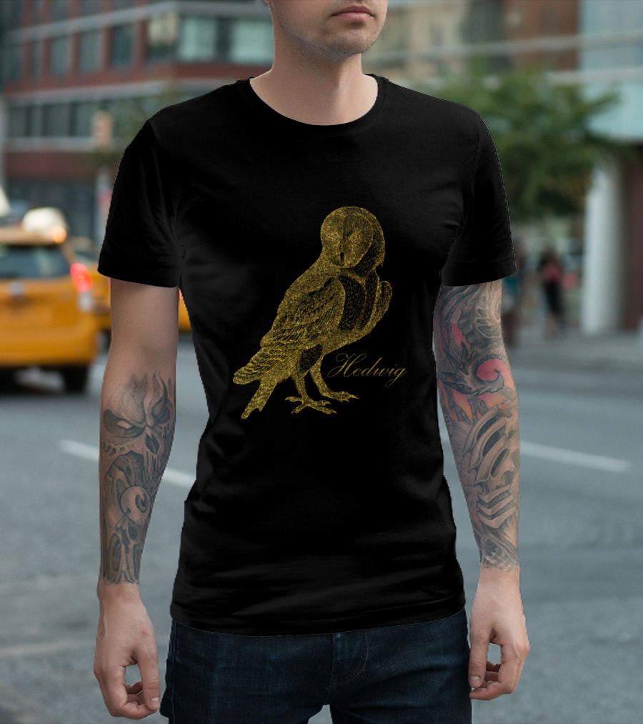 Hedwig Luxury Messenger Owl Gold Glitter T-Shirt