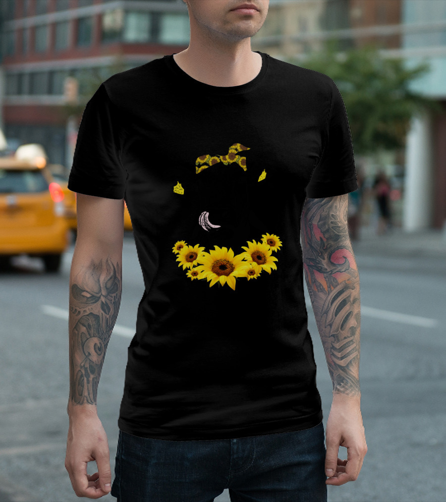 Sweet Cow With Sunflower Bandana And Sunflower Garland T-Shirt