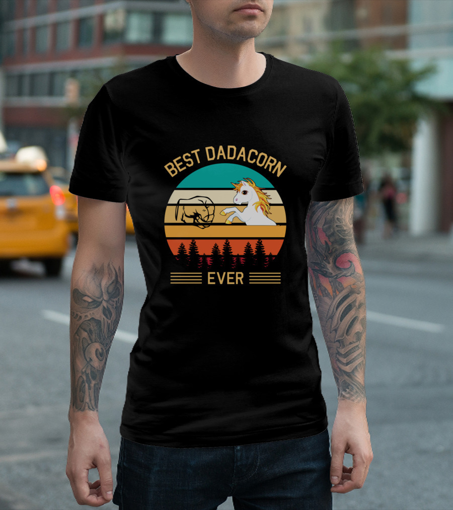 Best Dadacorn Ever Unicorn Fist Bump Retro Sunset T-Shirt