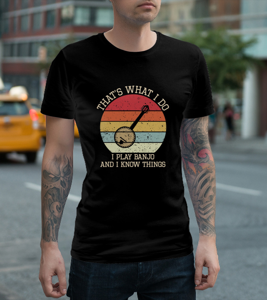 That's What I Do I Play Banjo And I Know Things Retro Stripes Banjo Circle T-Shirt