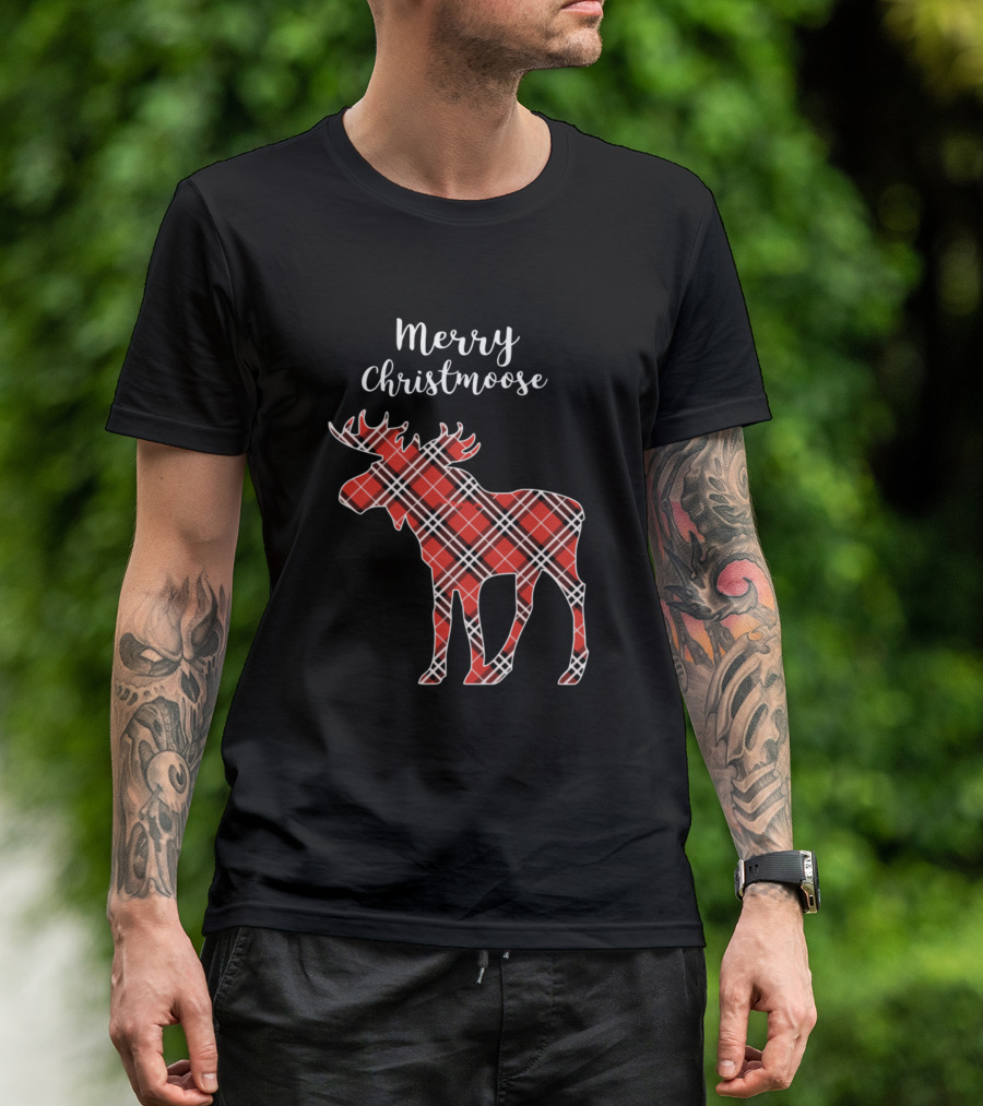 Merry Christmoose Funny Christmas Moose Plaid T-Shirt