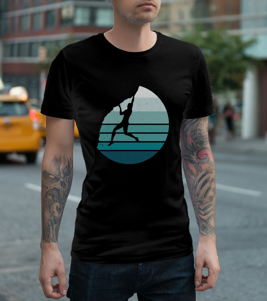 Rock Climbing Climber Vintage Sunset Silhouette Retro Circle T-Shirt