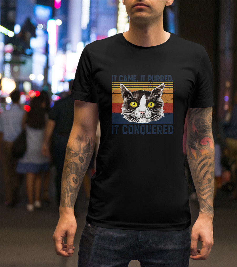 It Came It Purred It Conquered Funny Kitten Cat Face T-Shirt