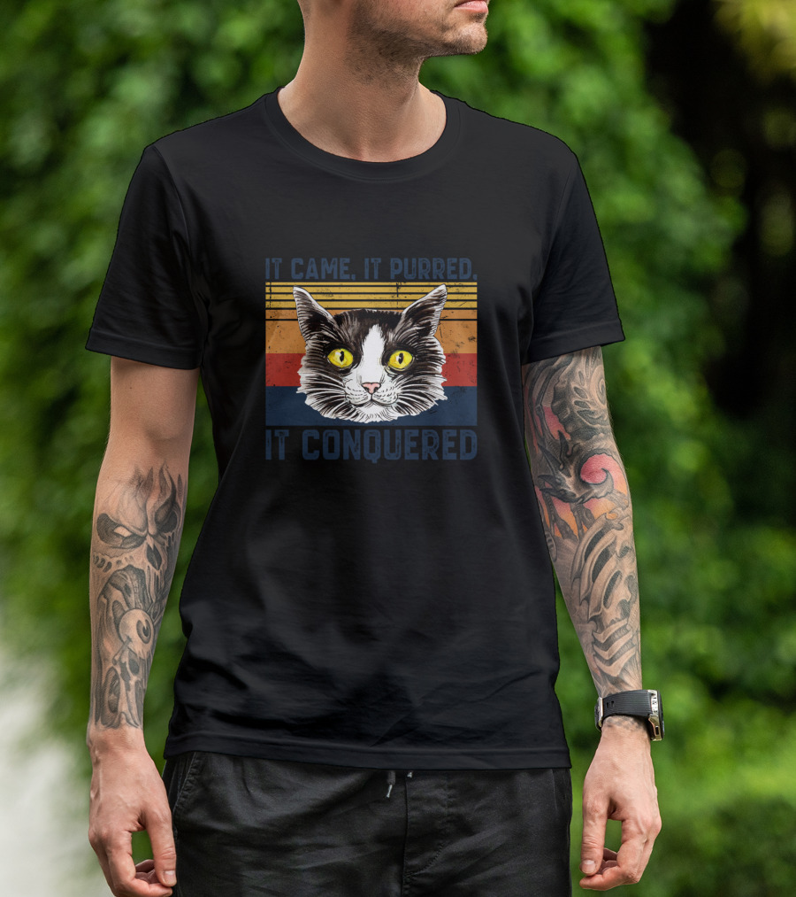 It Came It Purred It Conquered Funny Kitten Cat Face T-Shirt