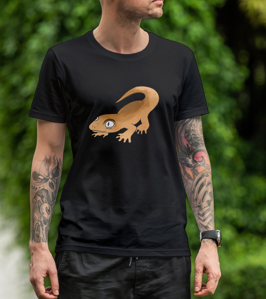 Lizzy The Smiling Gecko Playful Cartoon T-Shirt