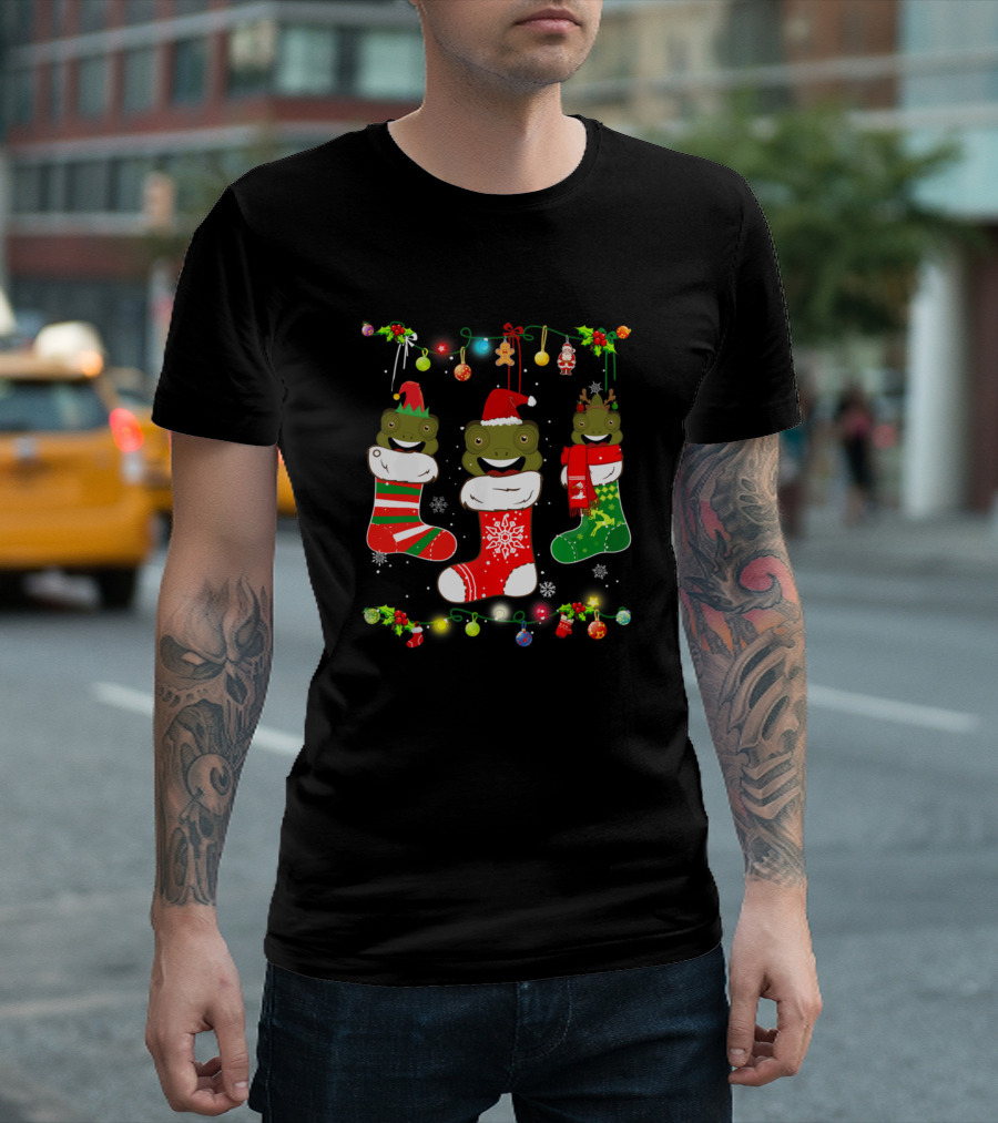 Socks Merry Christmas Chameleon Stockings Santa Lights Snowflakes Holiday T-Shirt