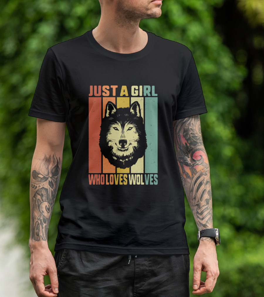 Just A Girl Who Loves Wolves Retro Wolf T-Shirt