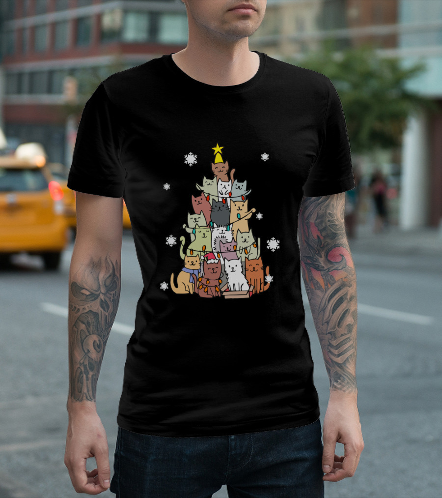 Cat Tree Xmas Cats Stacked as Christmas Tree with Star and Snowflakes T-Shirt