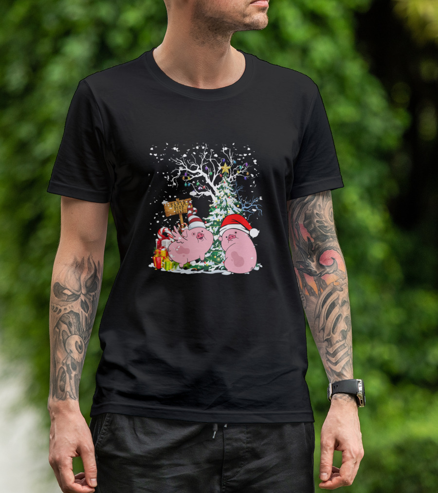 Pigs With Santa Hats Christmas Tree Snow Gifts Ornaments T-Shirt