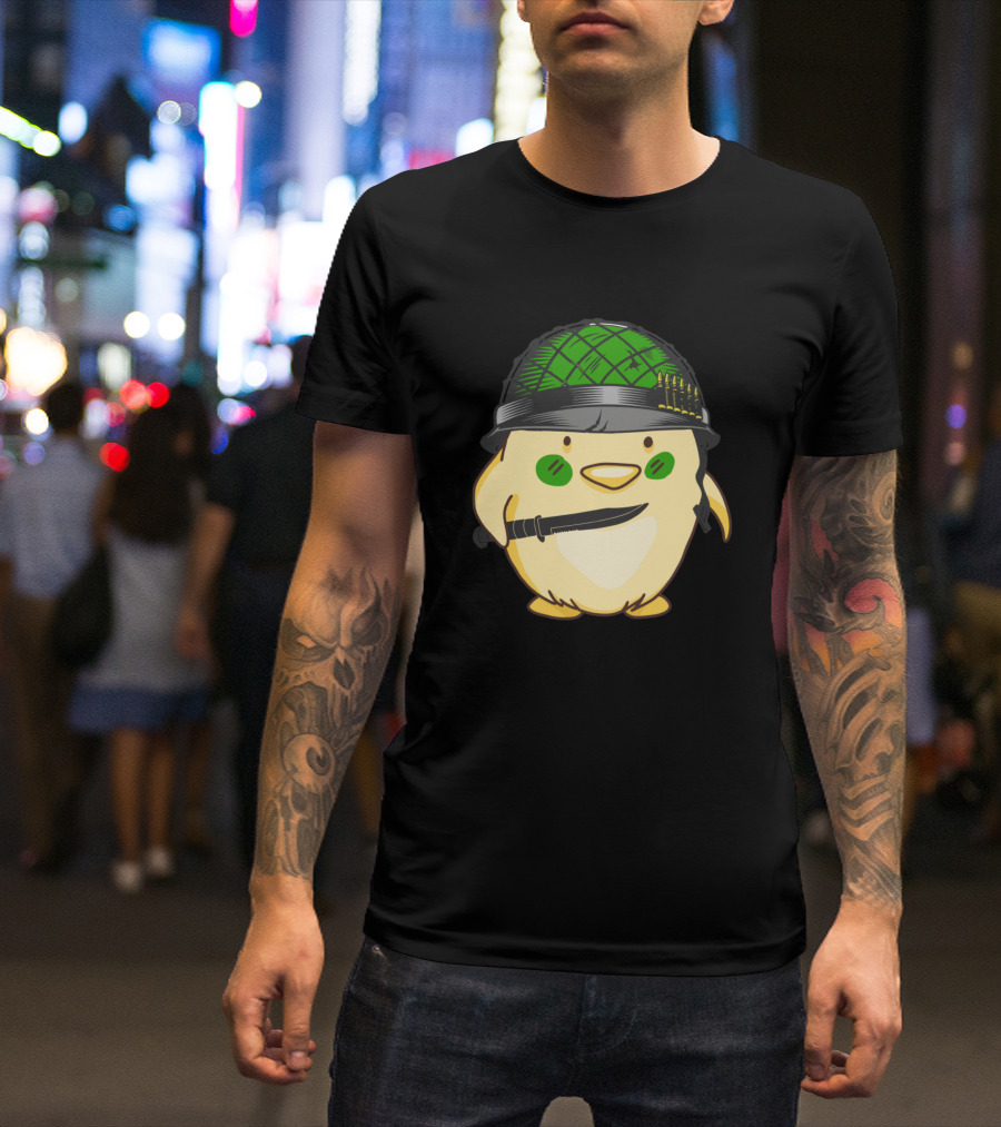 Chicken H Hnchen Mit Messer Und Helm Cute Warrior Chick T-Shirt