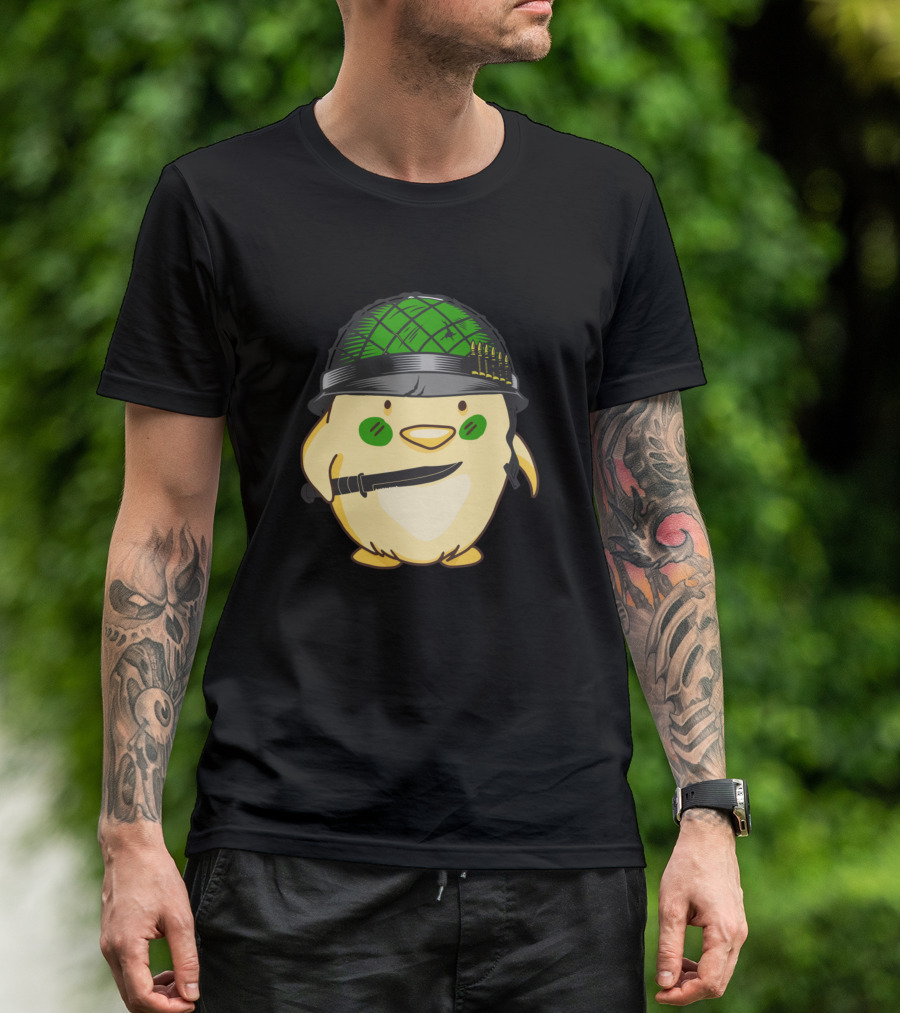 Chicken H Hnchen Mit Messer Und Helm Cute Warrior Chick T-Shirt