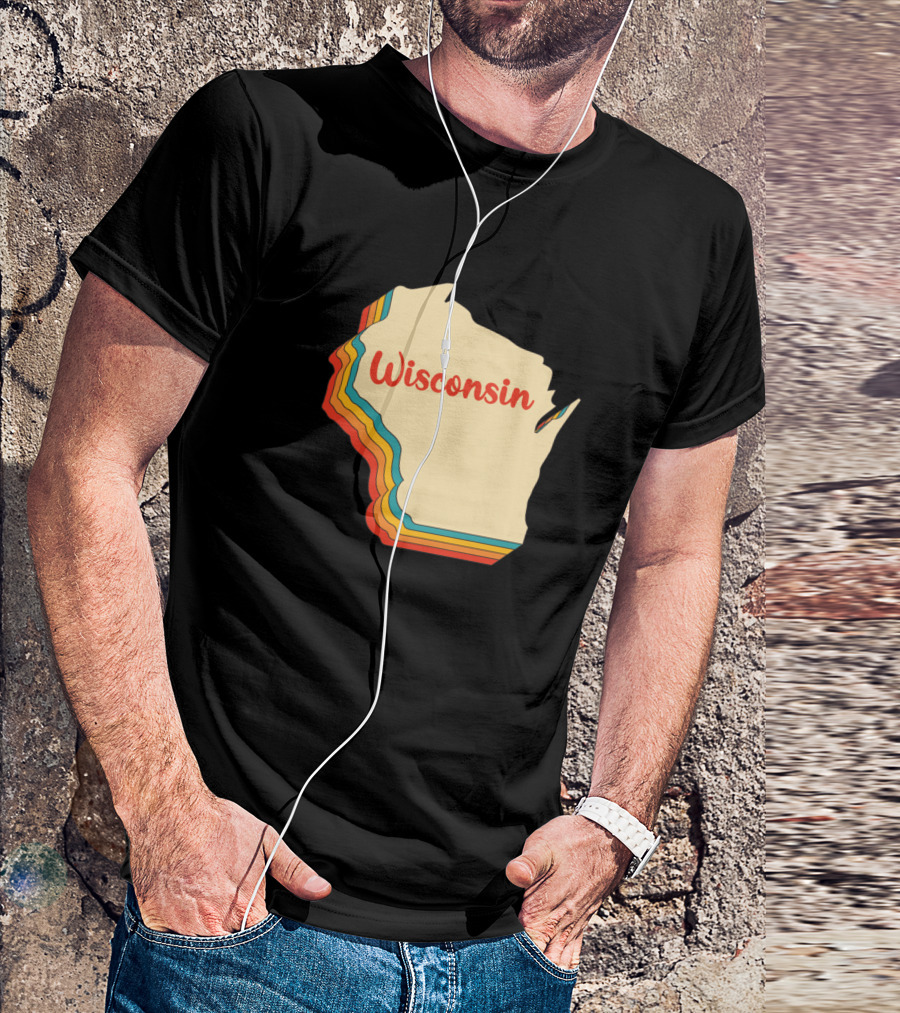 Wisconsin Map Outline Vintage Retro Wis Home State Rainbow Trim T-Shirt