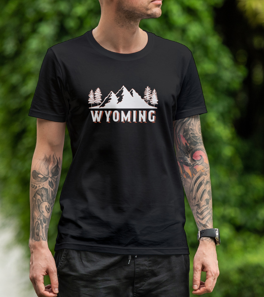 Wyoming Mountains And Forest Retro Vintage USA T-Shirt