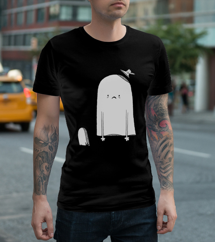 Sad Ghost with Hat Beside Tombstone Melancholic Ghost Essential T-Shirt