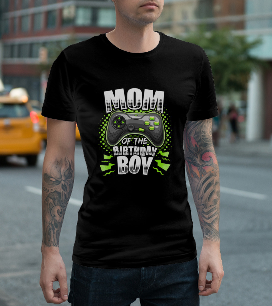 MOM OF THE BIRTHDAY BOY Video Game Controller Fun T-Shirt