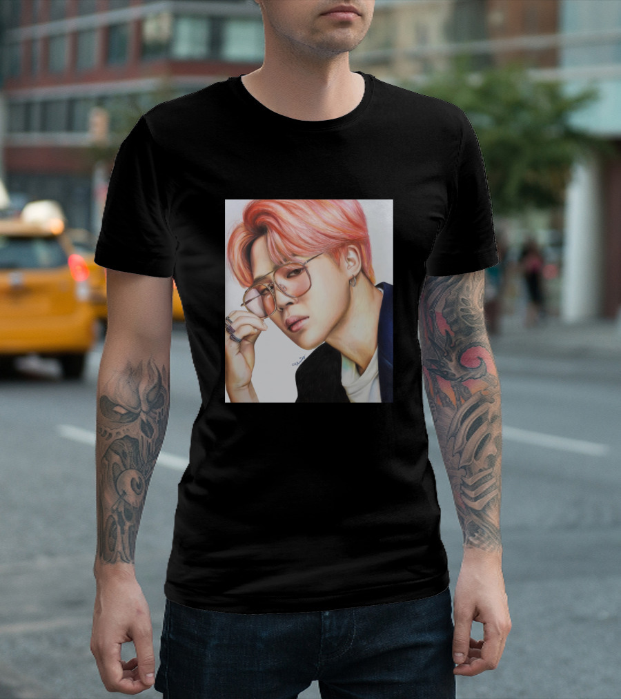 P J004 Multicolor Portrait Of Person With Sunglasses And Pink Hair T-Shirt