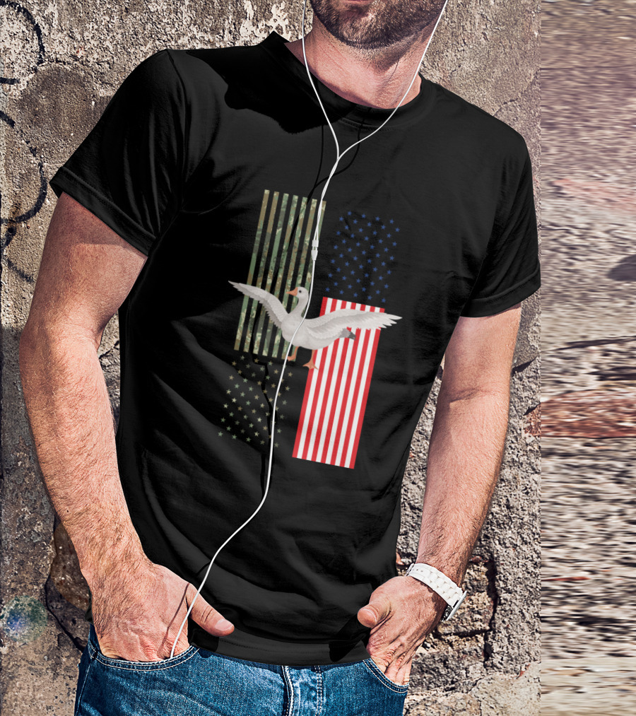 Us Flag Goose Stars Stripes Camo Nature Bird T-Shirt