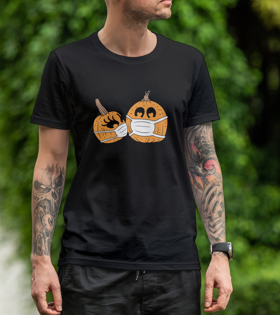 Halloween Pumpkins Wearing Face Masks Jack-o'-Lanterns Pandemic T-Shirt