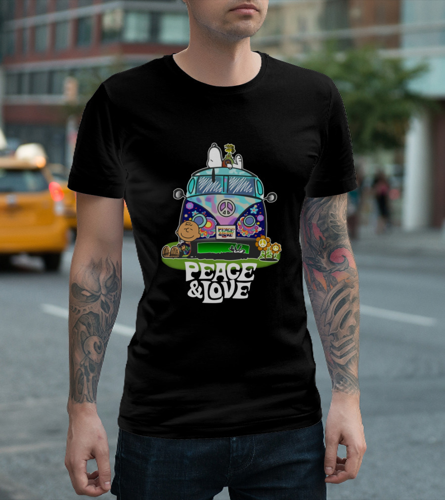 Peace and Love Snoopy Lover T-Shirt
