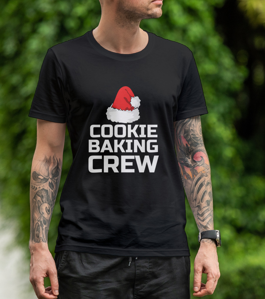 Cookie Baking Crew Funny Christmas Gingerbread Santa Hat T-Shirt
