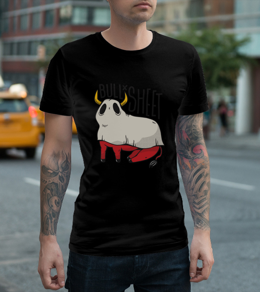 Bull Sheet Funny Ghost Bull Covered in Sheet T-Shirt