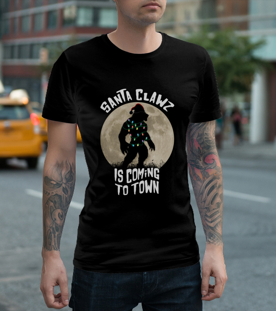 Santa Clawz Is Coming to Town Werewolf Christmas Lights Full Moon T-Shirt