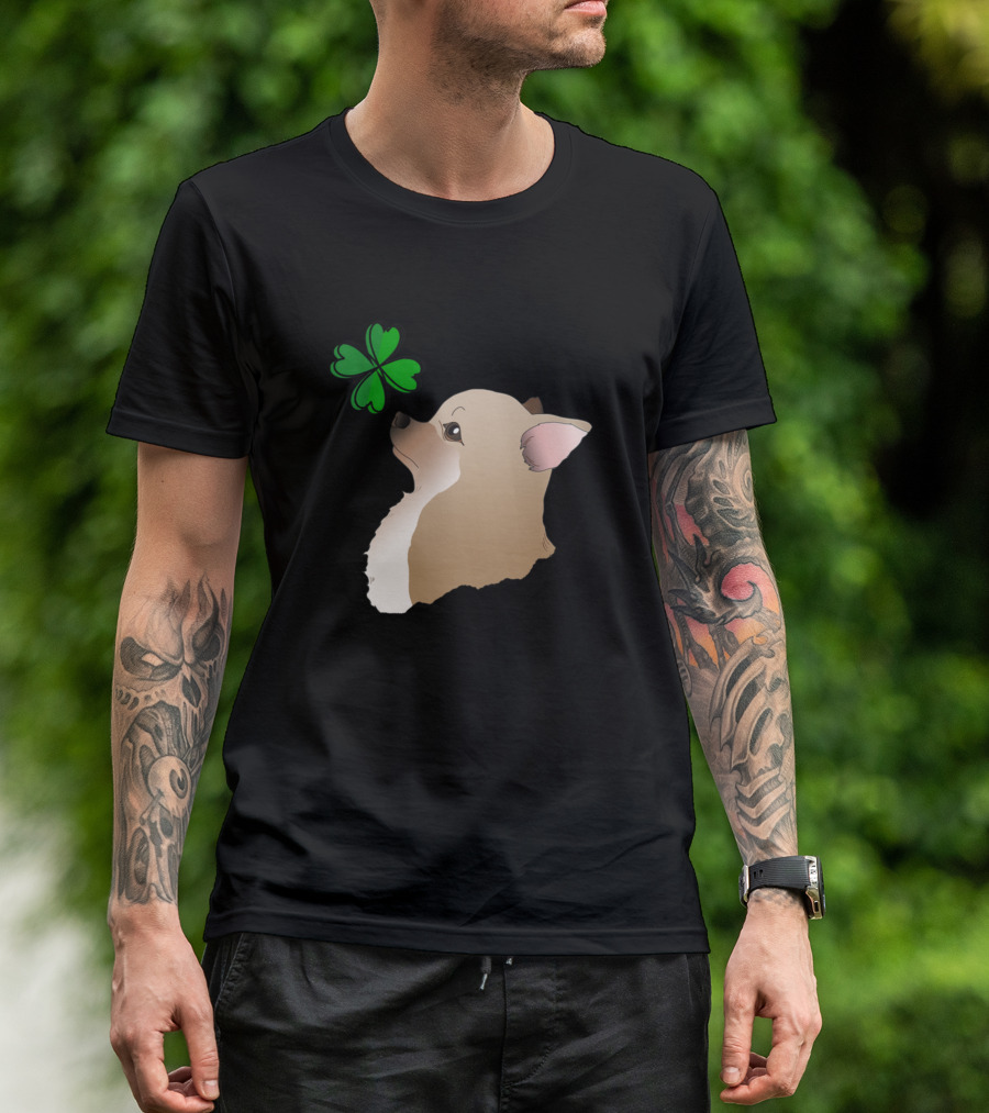 Chihuahua Dog With Shamrock Clover T-Shirt