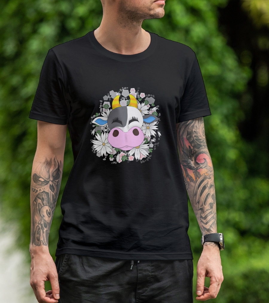 Cow Tipper Cow Cute Floral Head With Yellow Horns And Daisies T-Shirt