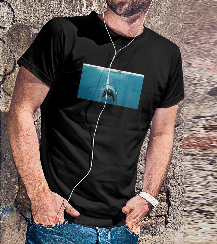 Jaws Shark Artwork Classic Iconic Scene T-Shirt