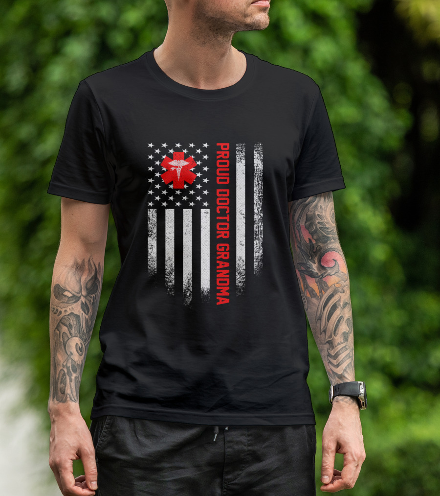 Vintage USA Flag Proud Doctor Grandma Medical T-Shirt