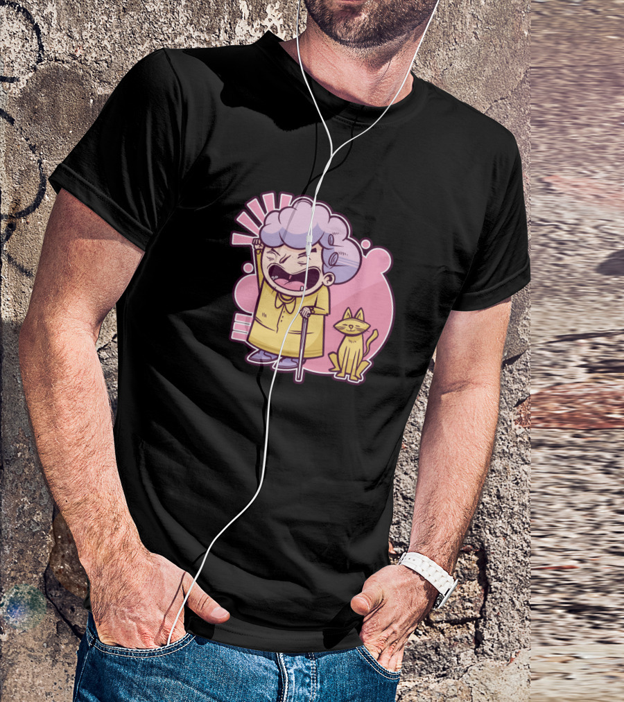 Grumpy Grandma Yelling With Cat T-Shirt