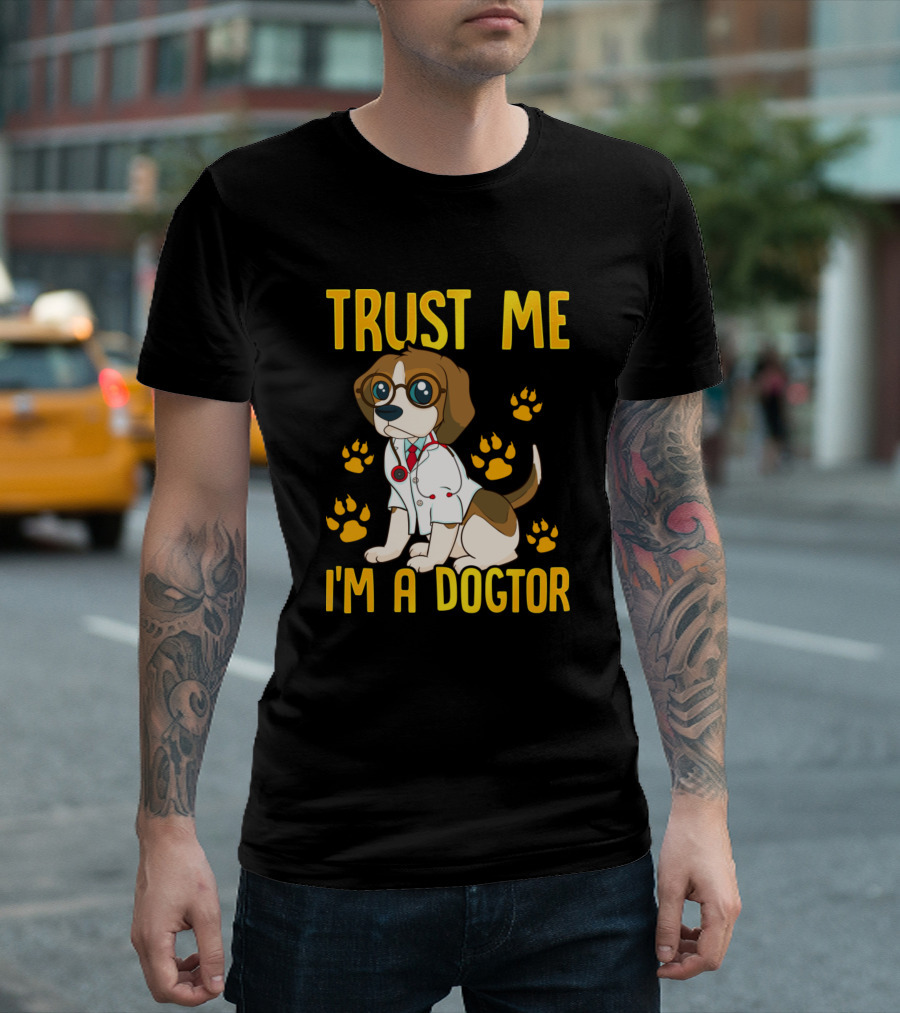 Trust Me I'm A Dogtor Dog Paws Stethoscope T-Shirt