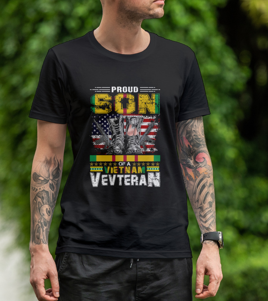 Proud Son Of A Vietnam Veteran American Flag Combat Boots Recognition T-Shirt