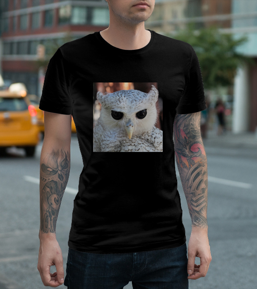 White Owl Close-Up Detailed T-Shirt