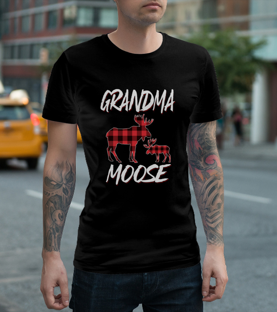 Grandma Moose Red Plaid Matching Family Christmas T-Shirt
