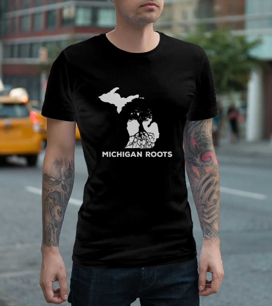 MICHIGAN ROOTS Tree Silhouette State Map T-Shirt