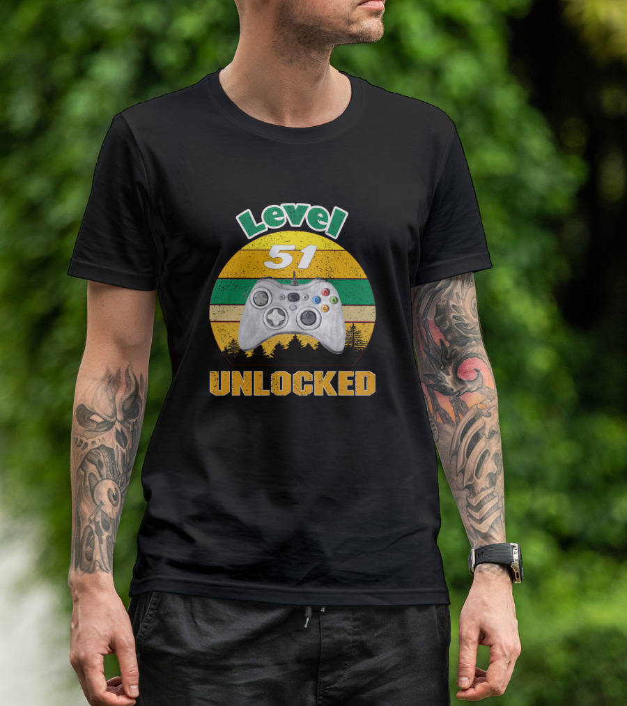 Level 51 Unlocked Vintage Gaming Controller Retro Stripes T-Shirt
