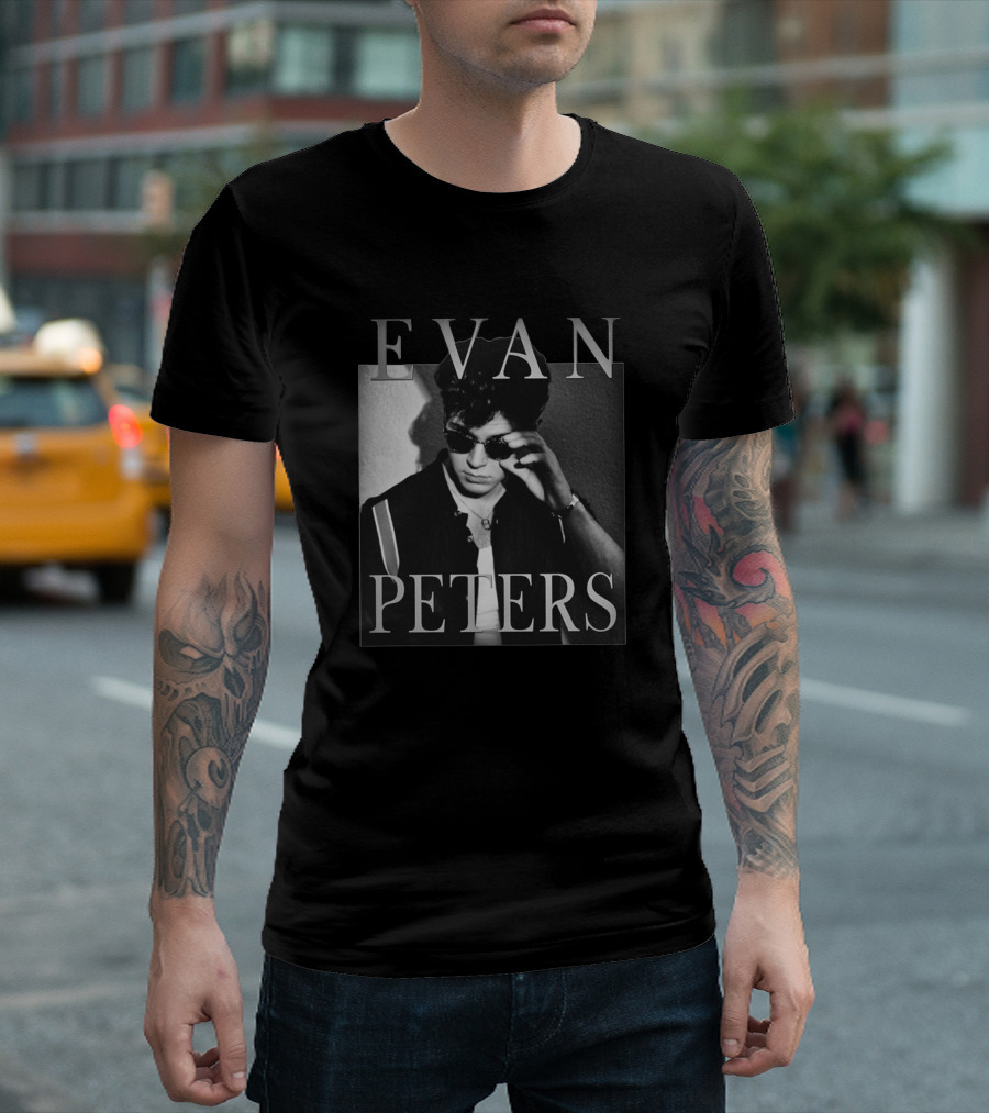 Evan Peters Black And White Sunglasses Pose T-Shirt