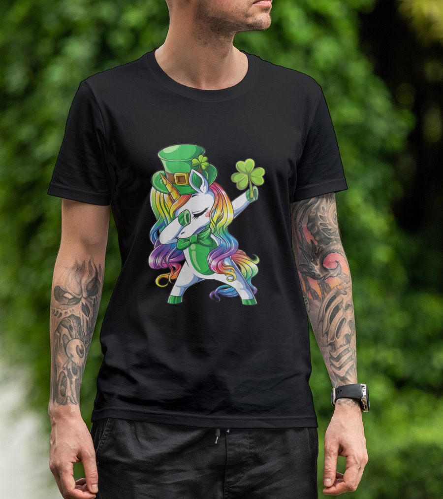 Unicorn Dabbing Leprechaun With Rainbow Mane And Shamrock Hat T-Shirt