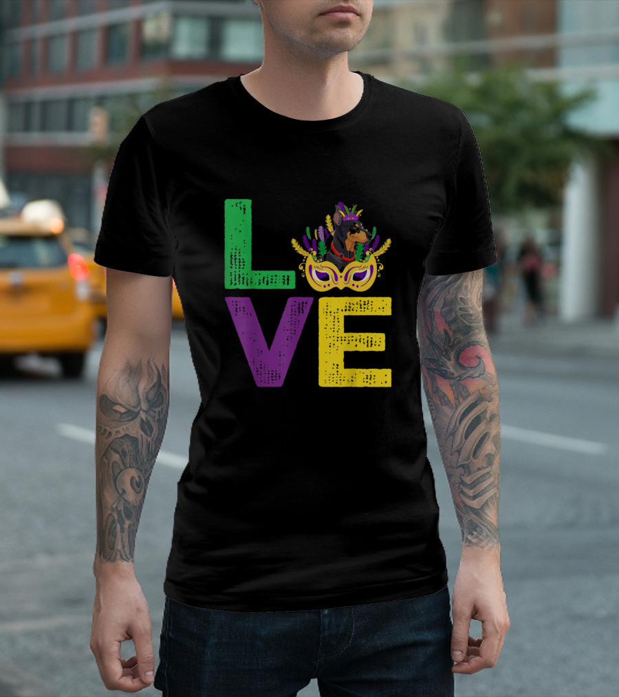 Mardi Gras Doberman Dog Mom Dad Funny Love Mask Dobe T-Shirt