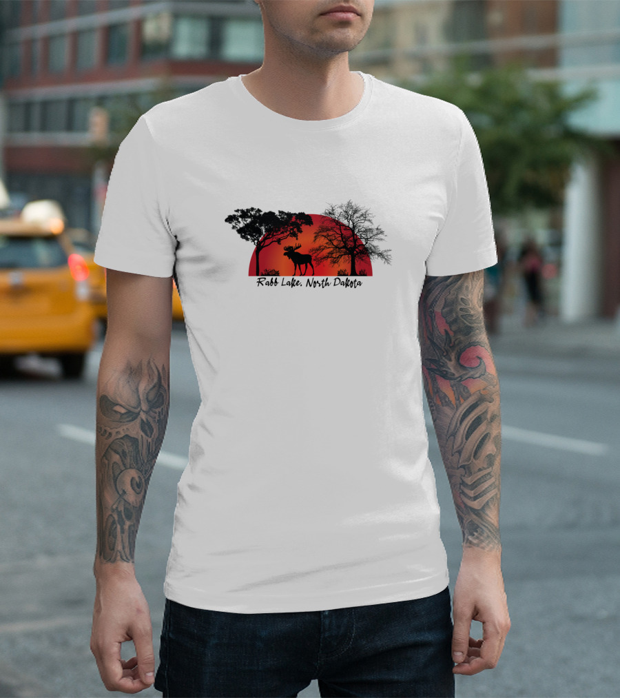 Rabb Lake North Dakota Moose Silhouette Sunset Tree景 T-Shirt