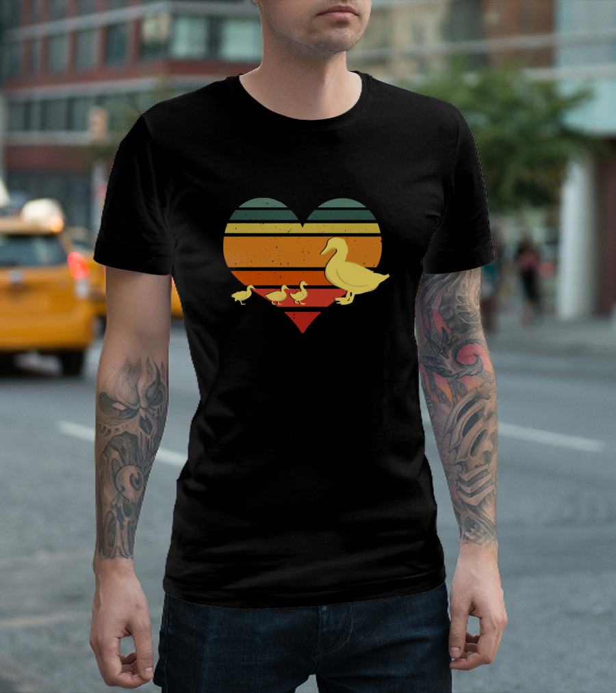 Duck 3 Ducklings Vintage Heart Stripes T-Shirt