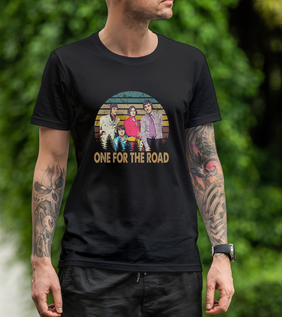 One For The Road The Kinks Vintage Band Members Oval T-Shirt