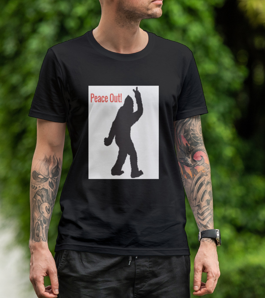 Peace Out Squatch Silhouette Bigfoot Gesture T-Shirt