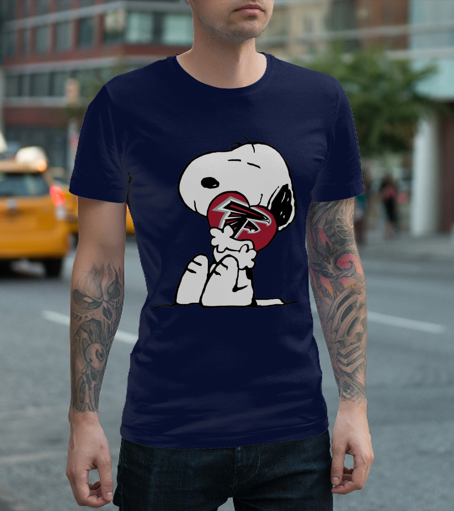 Snoopy Atlanta Falcons Logo Heart Hug T-Shirt