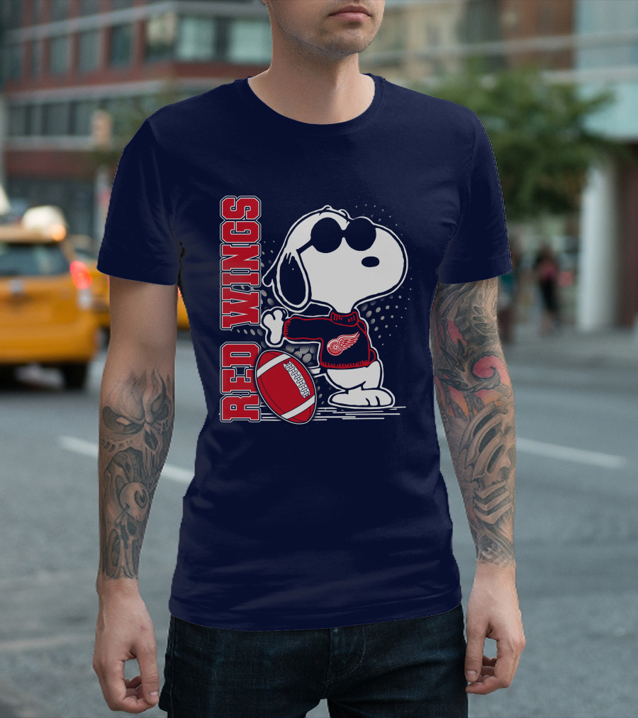Red Wings Detroit Snoopy Football Peanuts T-Shirt