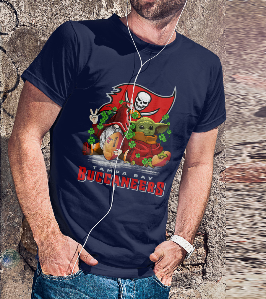 Tampa Bay Buccaneers Gnome And Baby Alien Football Peace T-Shirt