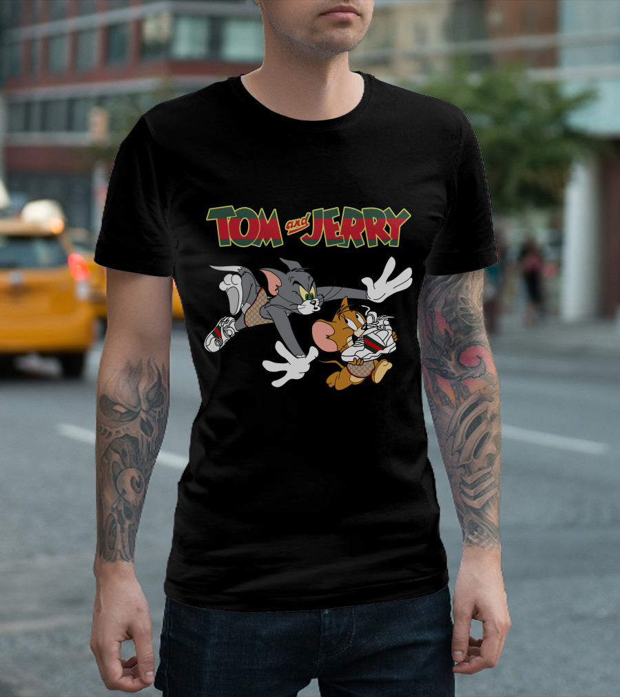 Tom And Jerry Classic Cartoon Chase T-Shirt