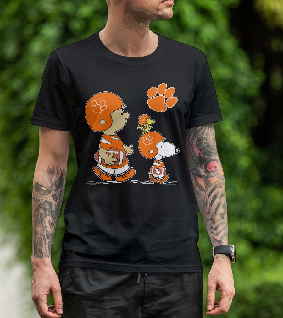 Clemson Tigers Football Cartoon Characters With Paw Prints T-Shirt